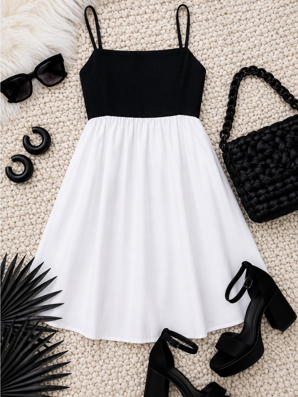 1.STATE Black White Colorblock Empire Waist Mini Dress XS Chic Cocktail NWT